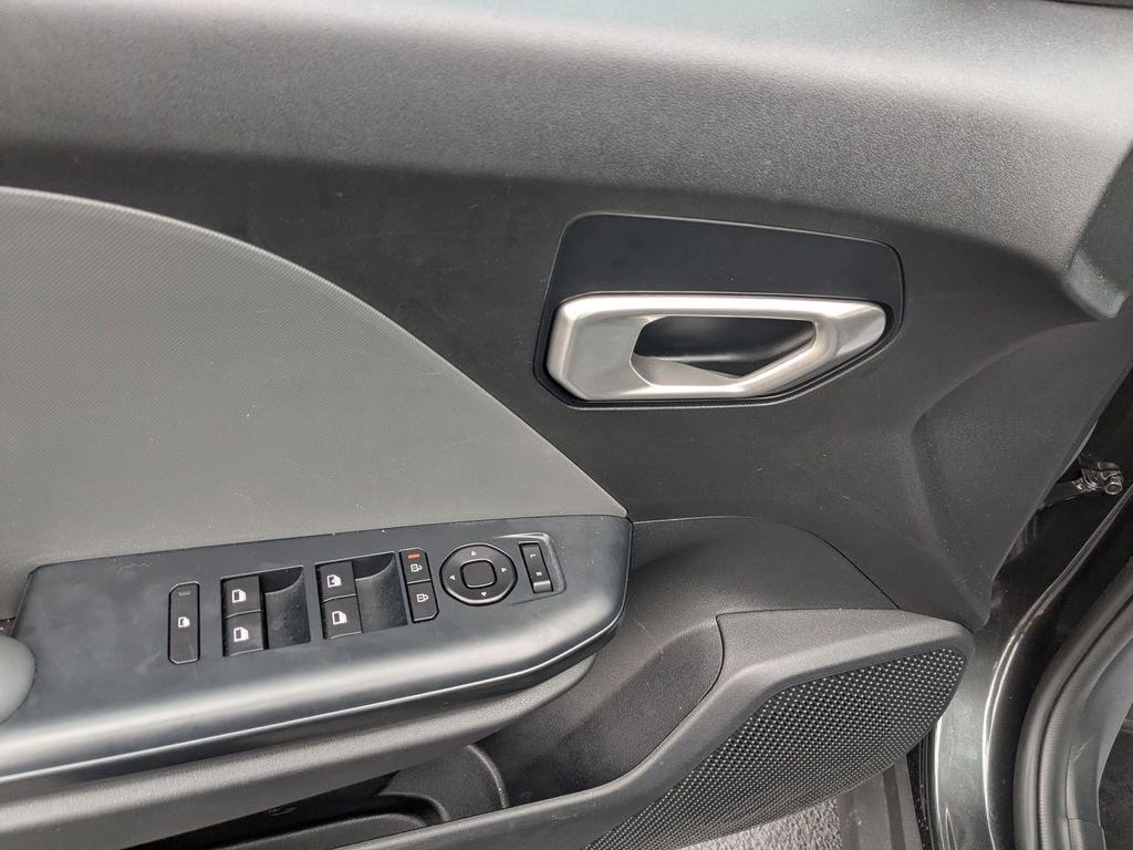 Thumbnail: 2025 Kia K4 - 24