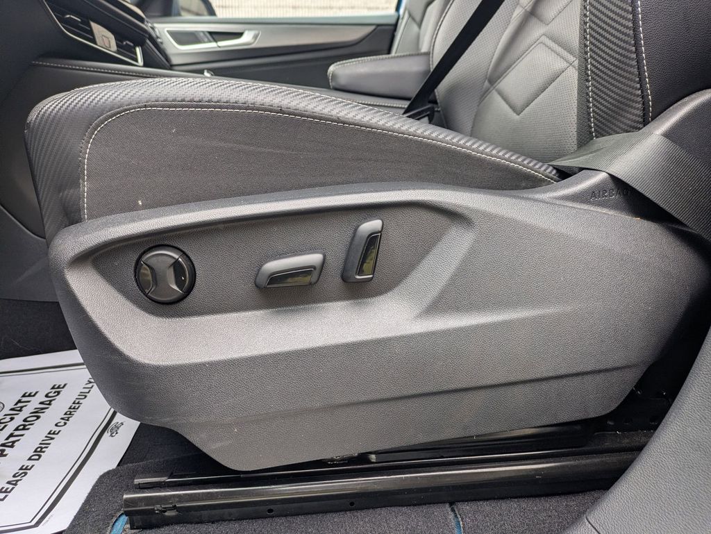 Thumbnail: 2025 Volkswagen Atlas - 14