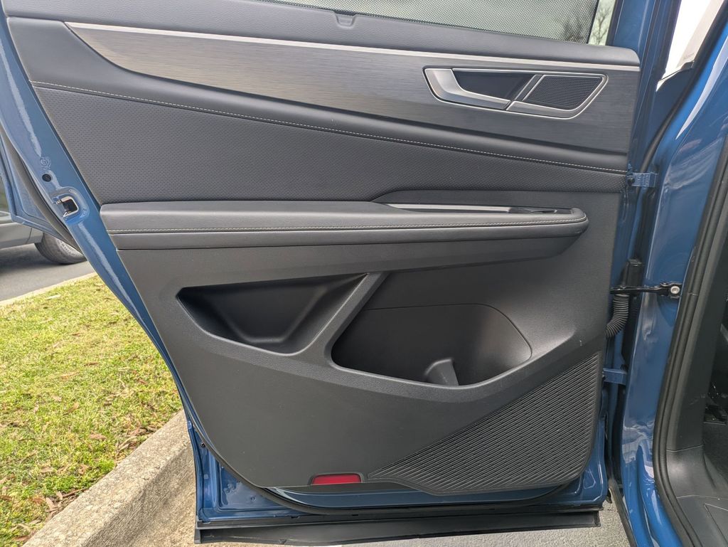 Thumbnail: 2025 Volkswagen Atlas - 25