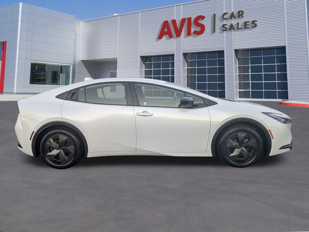 Thumbnail: 2024 Toyota Prius - 5