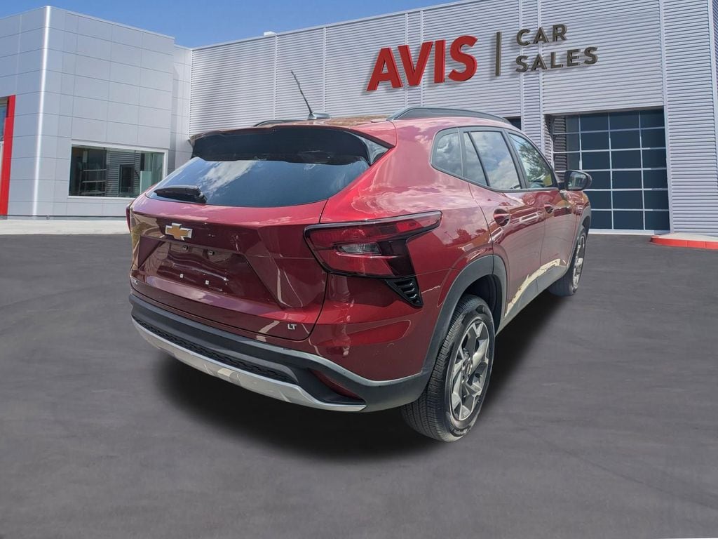 Thumbnail: 2025 Chevrolet Trax - 6