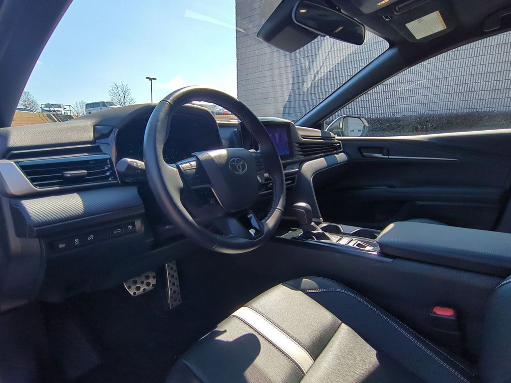 Thumbnail: 2025 Toyota Camry - 15