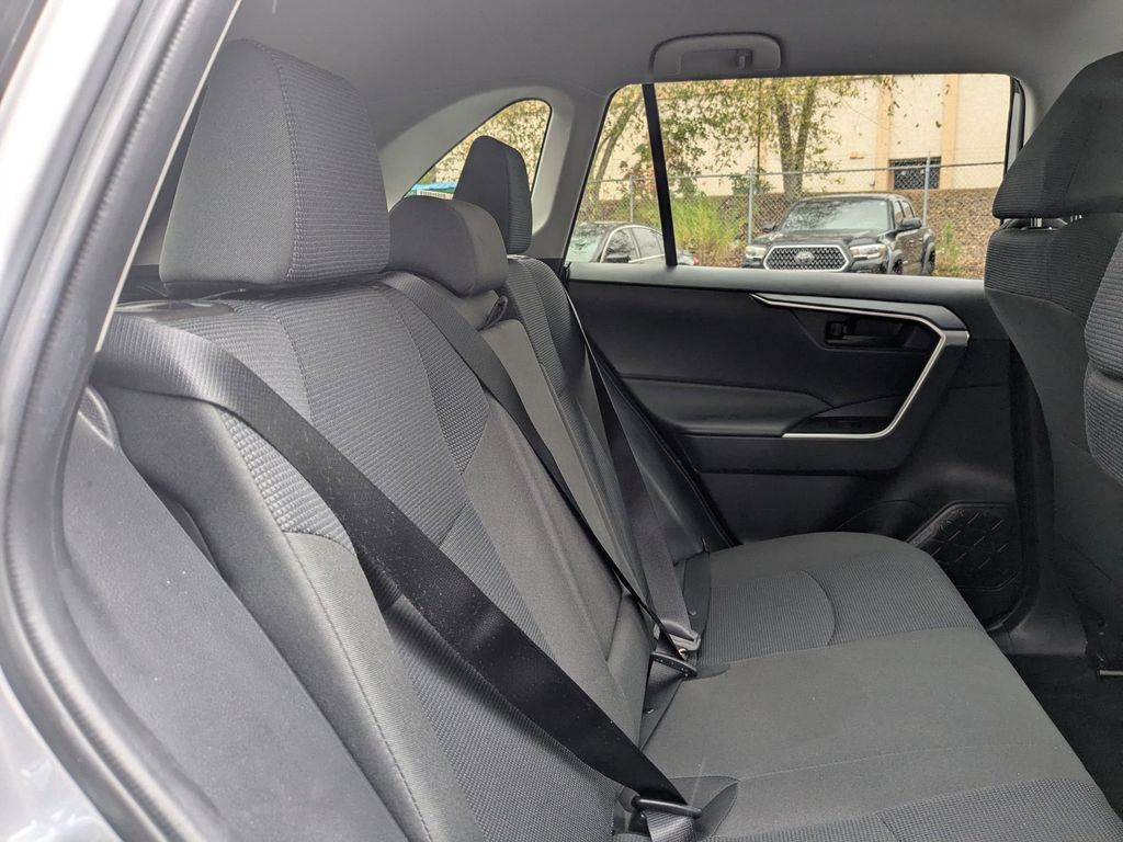 Thumbnail: 2025 Toyota RAV4 - 29