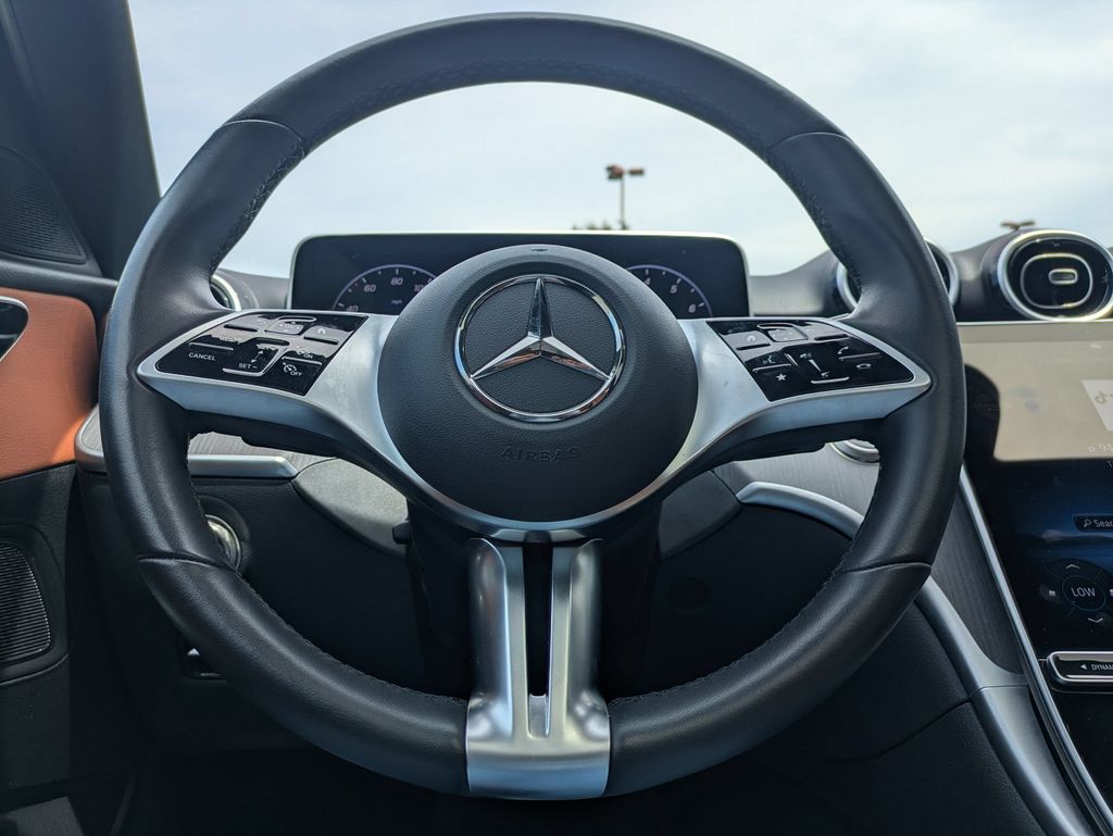 Thumbnail: 2025 Mercedes-Benz C-Class - 21