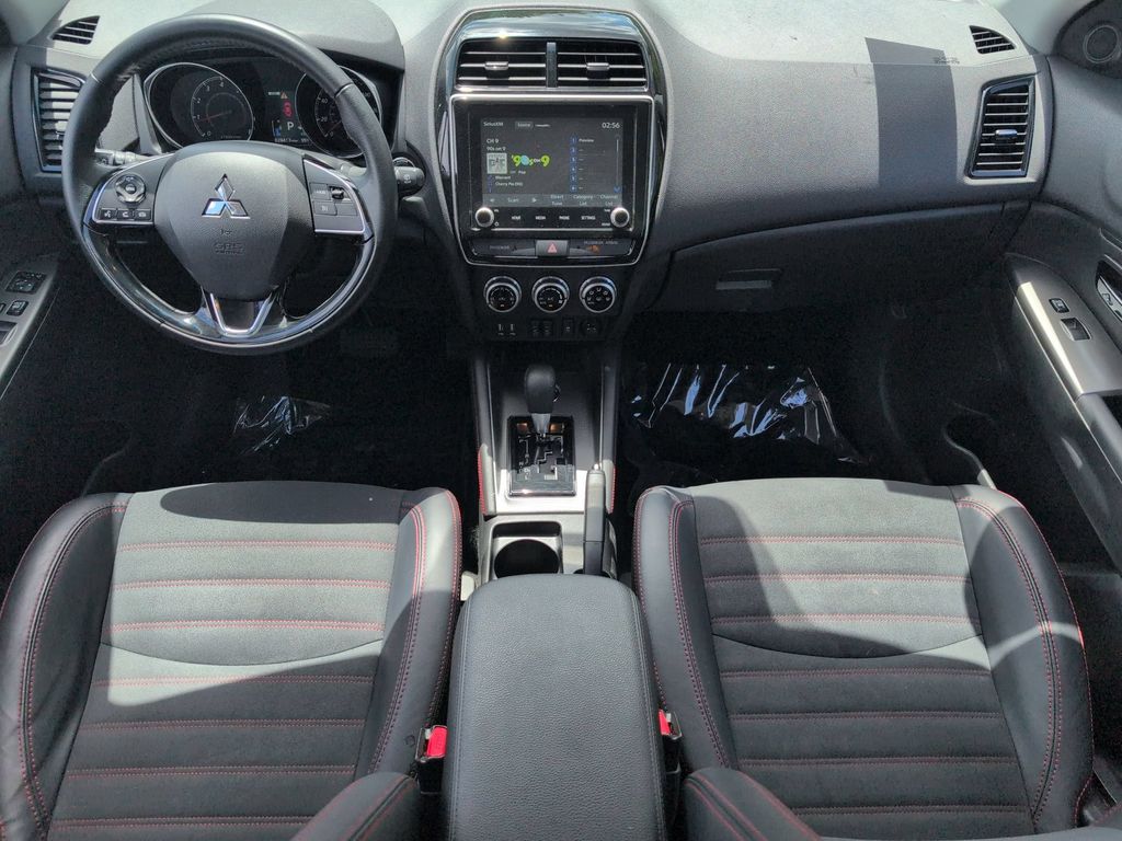Thumbnail: 2025 Mitsubishi Outlander Sport - 25