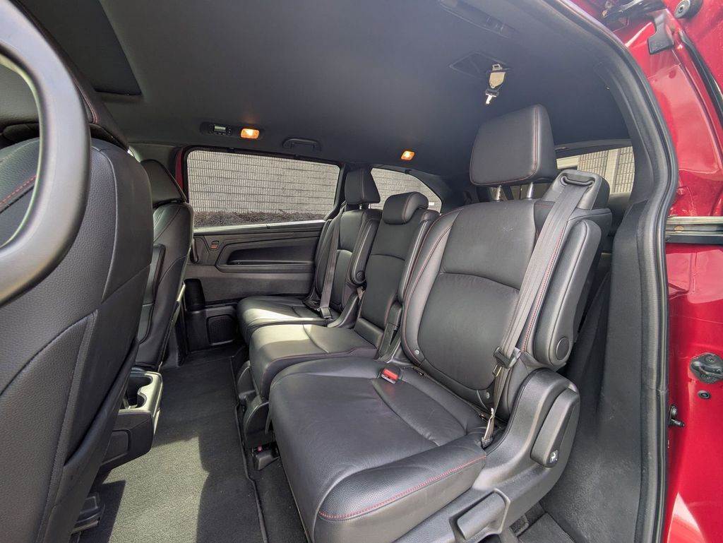 Thumbnail: 2025 Honda Odyssey - 26