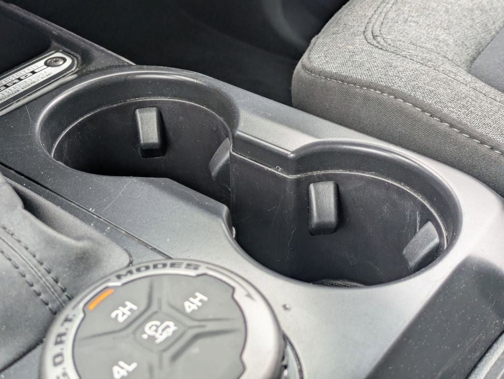 Thumbnail: 2025 Ford Bronco - 18