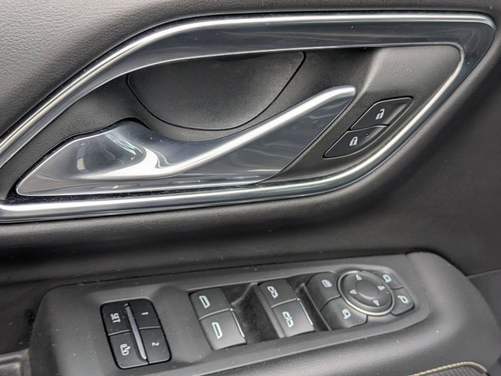 Thumbnail: 2023 Chevrolet Suburban - 13