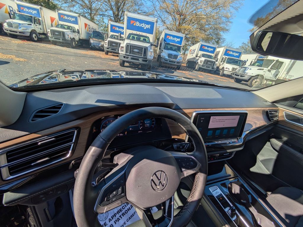 Thumbnail: 2025 Volkswagen Atlas - 14