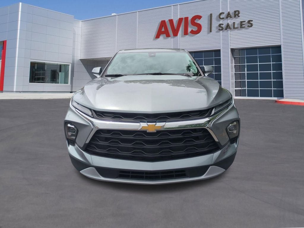 Thumbnail: 2025 Chevrolet Blazer - 2