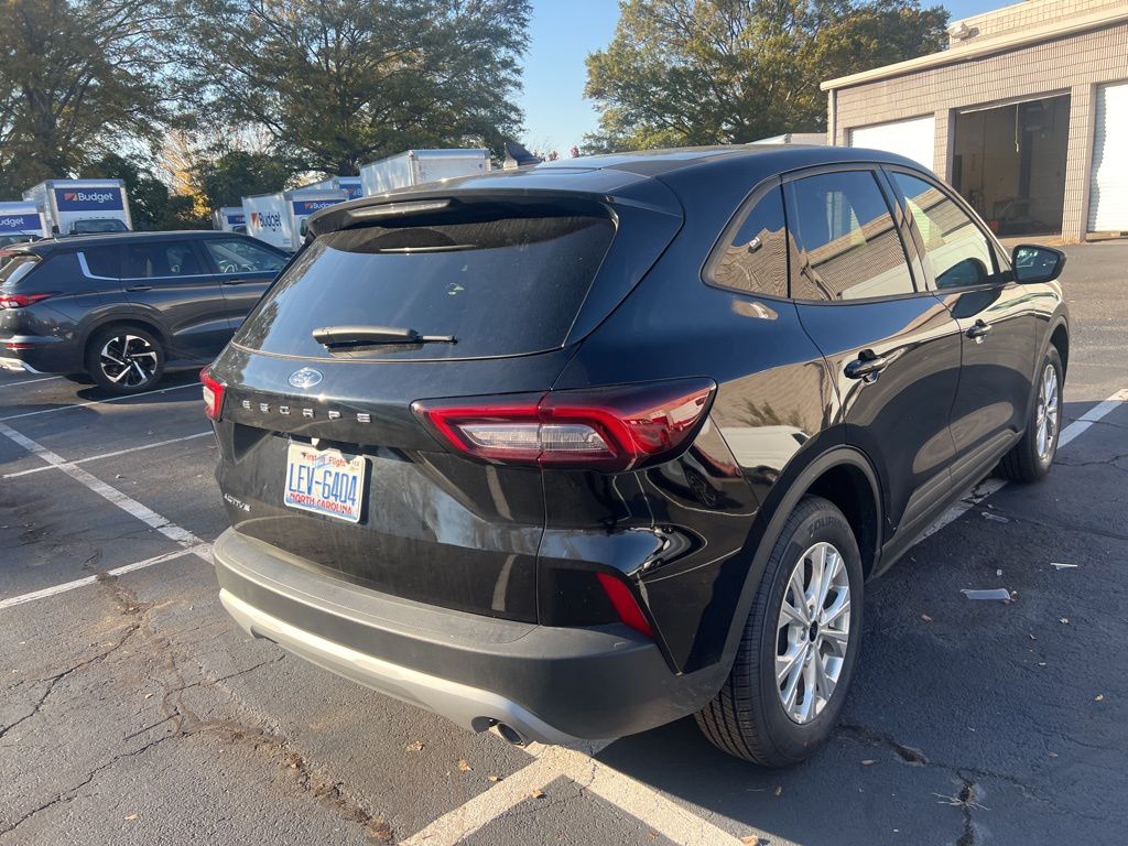 Thumbnail: 2025 Ford Escape - 11