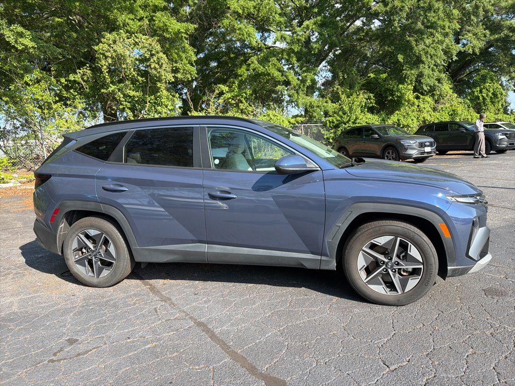 Thumbnail: 2025 Hyundai Tucson - 4