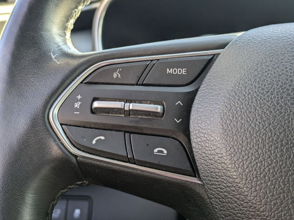 2023 Hyundai Santa Fe Limited 17