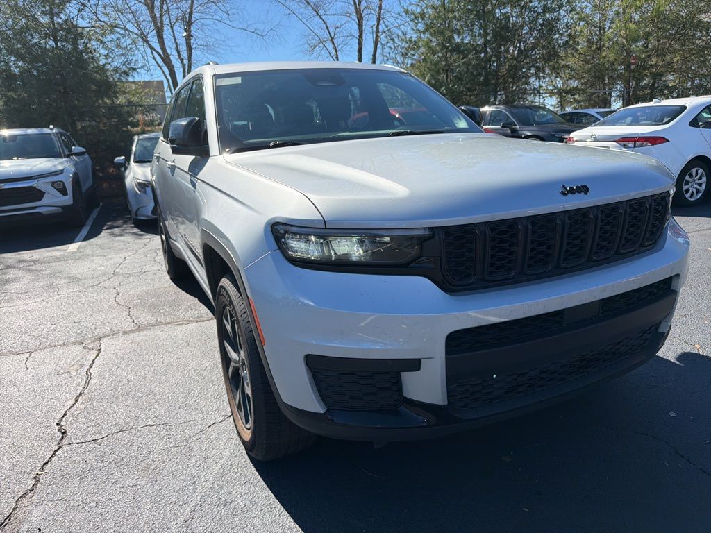 Thumbnail: 2024 Jeep Grand Cherokee L - 3