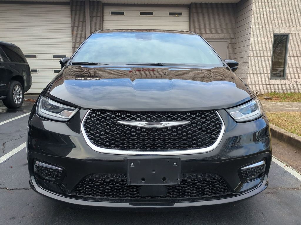 Certified 2025 Chrysler Pacifica Select Van Passenger Van