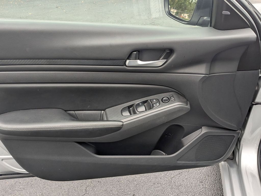 Thumbnail: 2024 Nissan Altima - 11