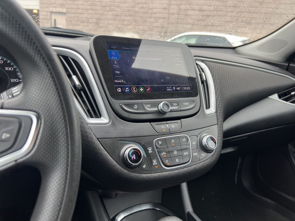 Thumbnail: 2024 Chevrolet Malibu - 2