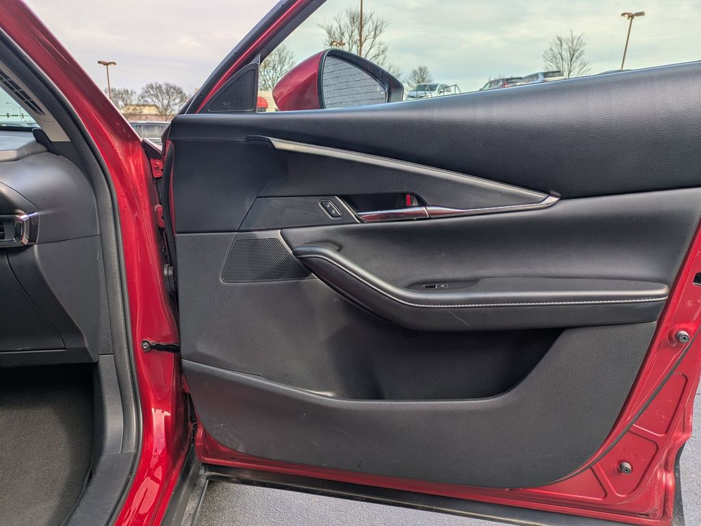 Thumbnail: 2025 Mazda CX-30 - 29