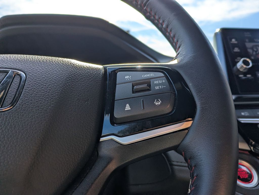 Thumbnail: 2025 Honda Odyssey - 23