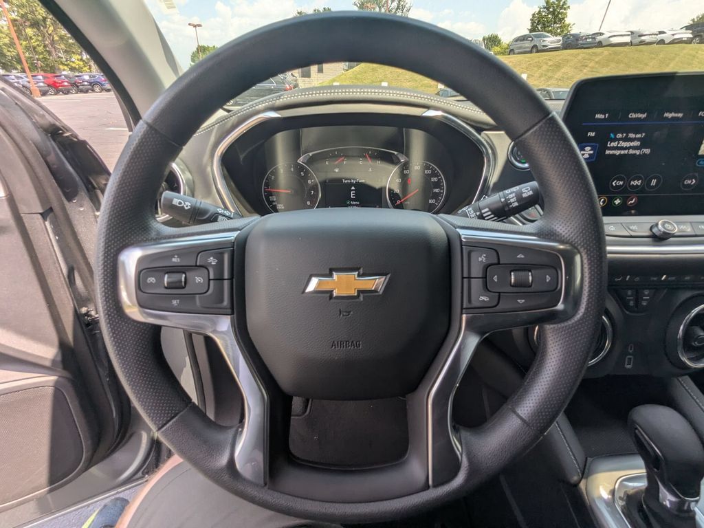 Thumbnail: 2025 Chevrolet Blazer - 23