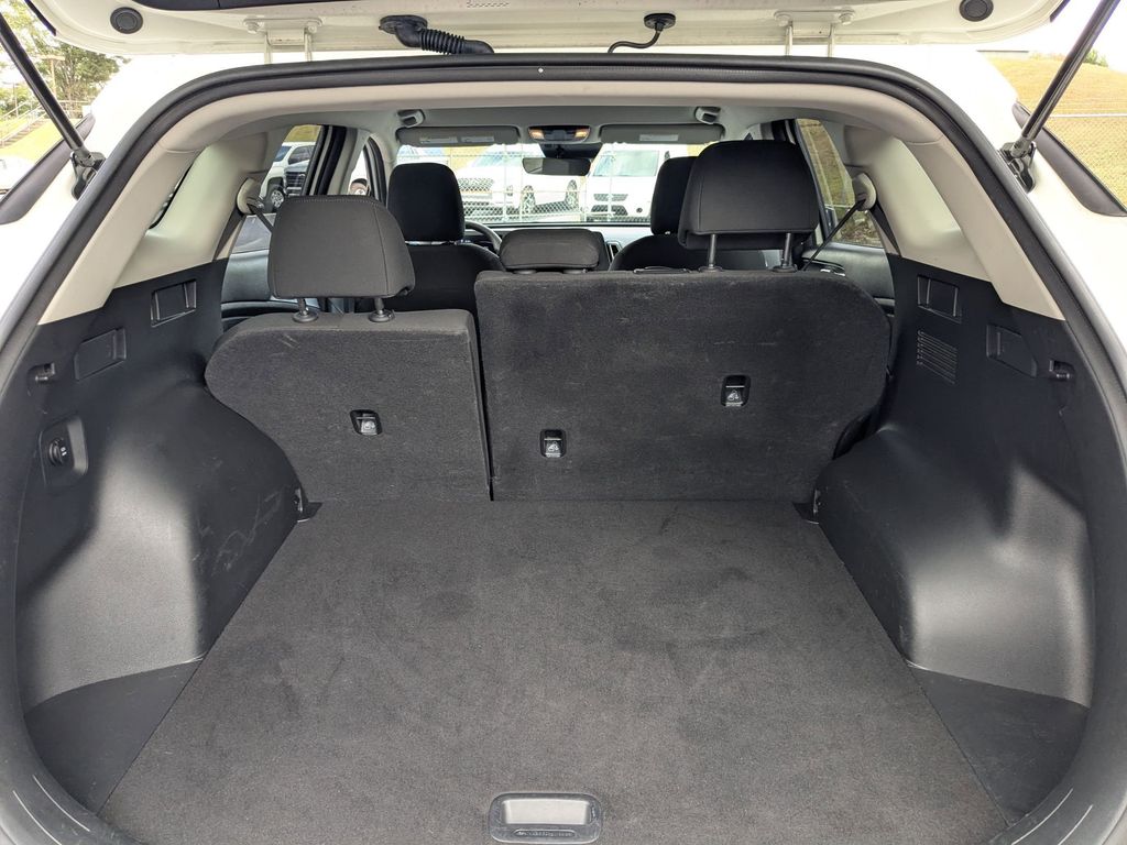 Thumbnail: 2024 Kia Sportage - 27