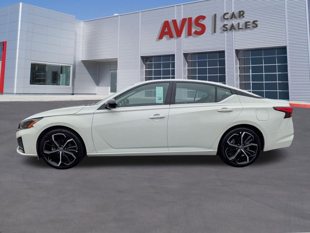 Thumbnail: 2025 Nissan Altima - 10