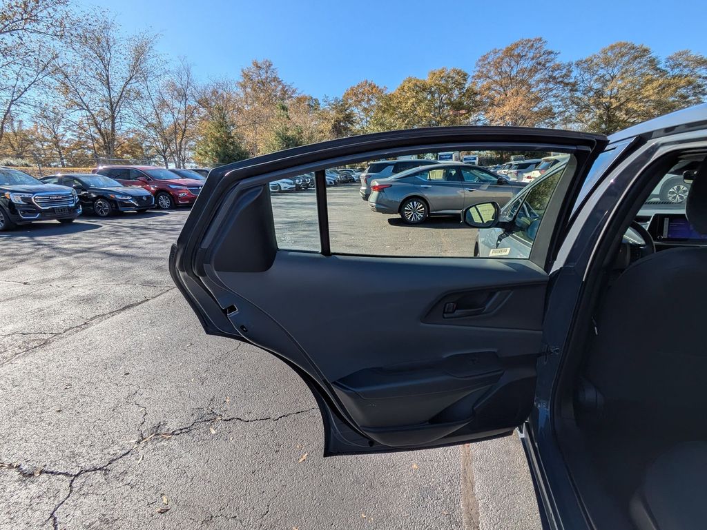 Thumbnail: 2025 Toyota Prius - 25