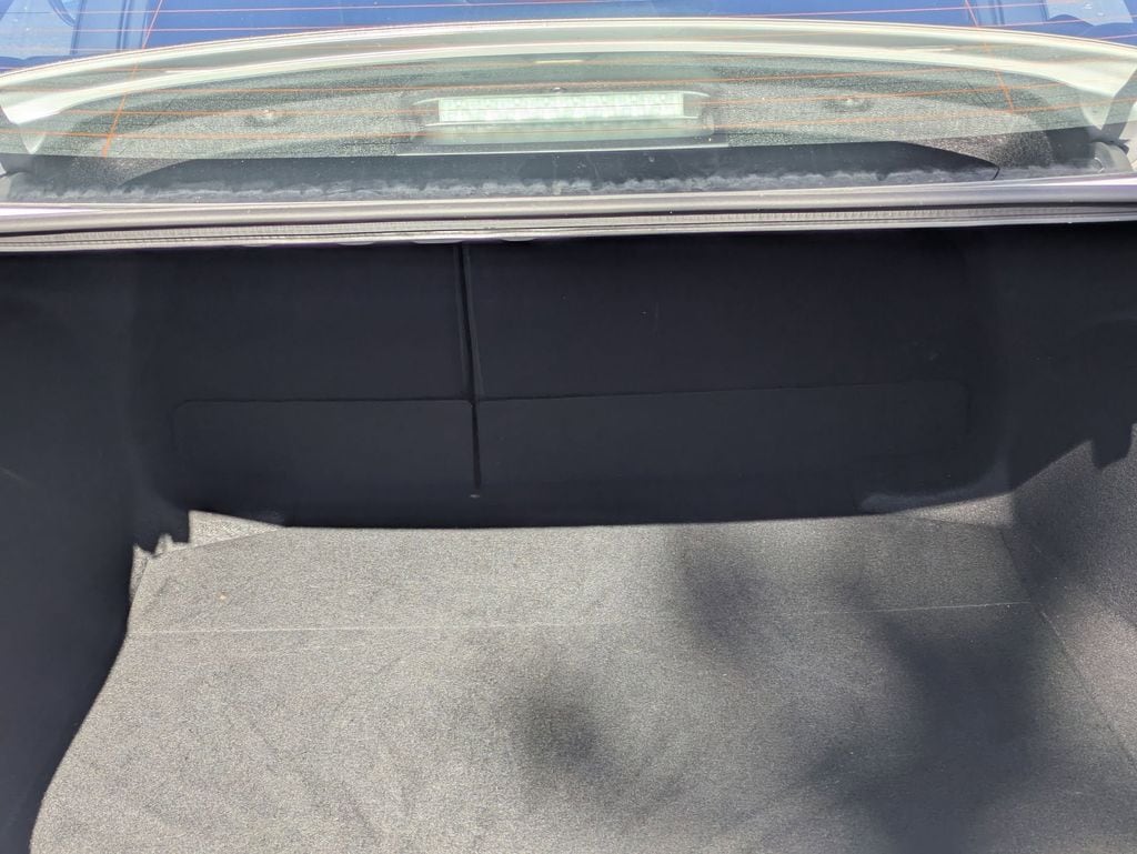 Thumbnail: 2025 Toyota Corolla - 26