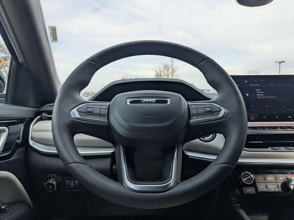 Thumbnail: 2025 Jeep Compass - 21