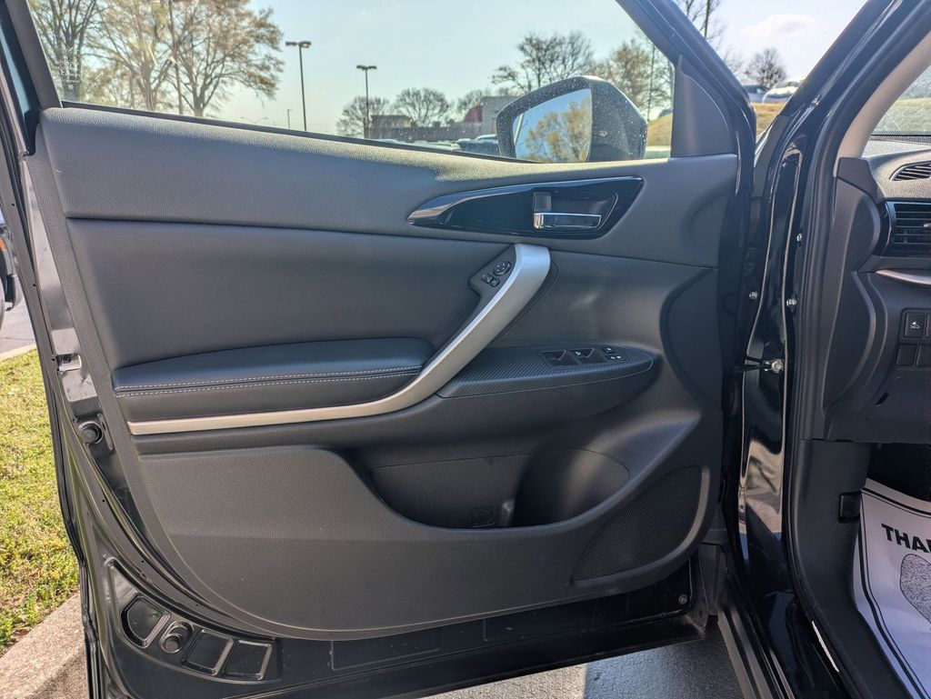 Thumbnail: 2025 Mitsubishi Eclipse Cross - 11