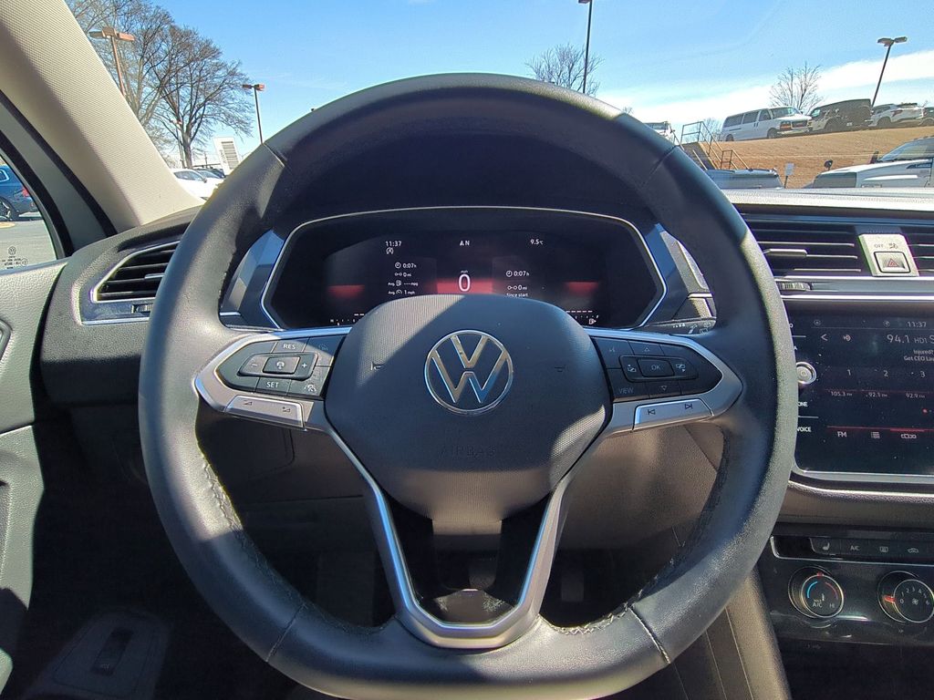 Thumbnail: 2024 Volkswagen Tiguan - 22