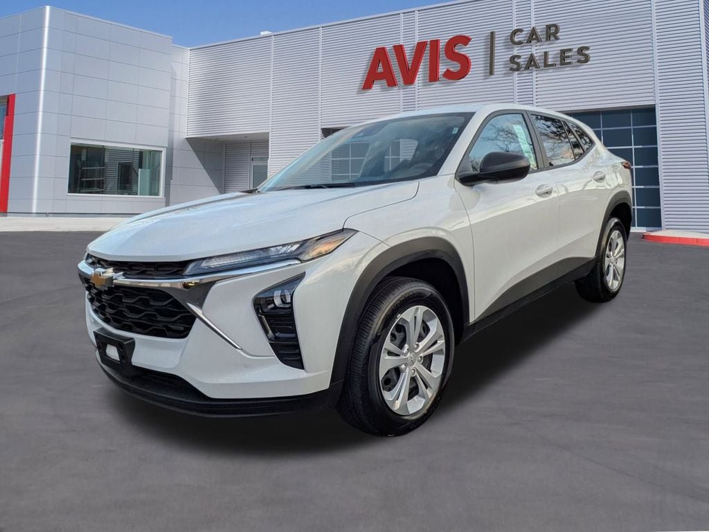 Certified 2025 Chevrolet Trax LS SUV