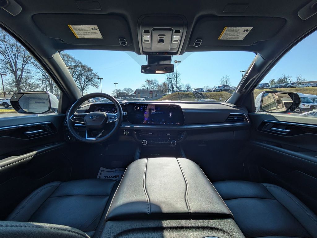 Thumbnail: 2025 Chevrolet Tahoe - 25