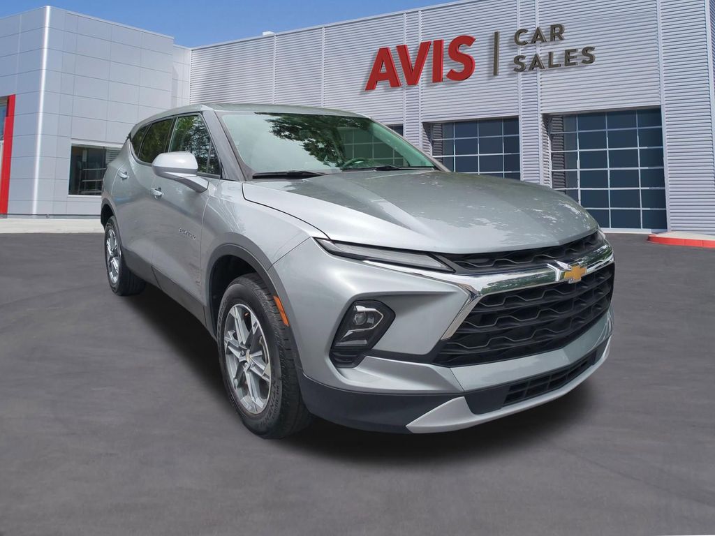Thumbnail: 2025 Chevrolet Blazer - 3