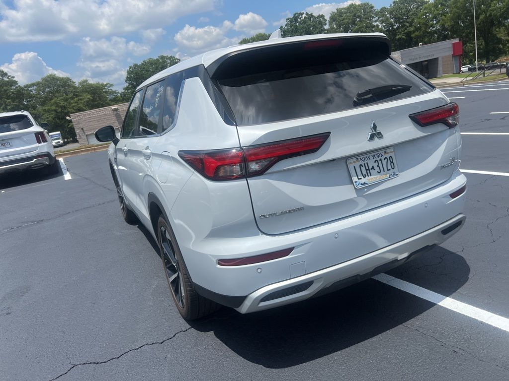 2023 Mitsubishi Outlander SE 8