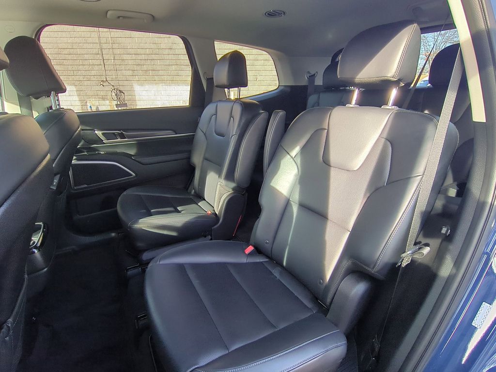 Thumbnail: 2025 Kia Telluride - 28