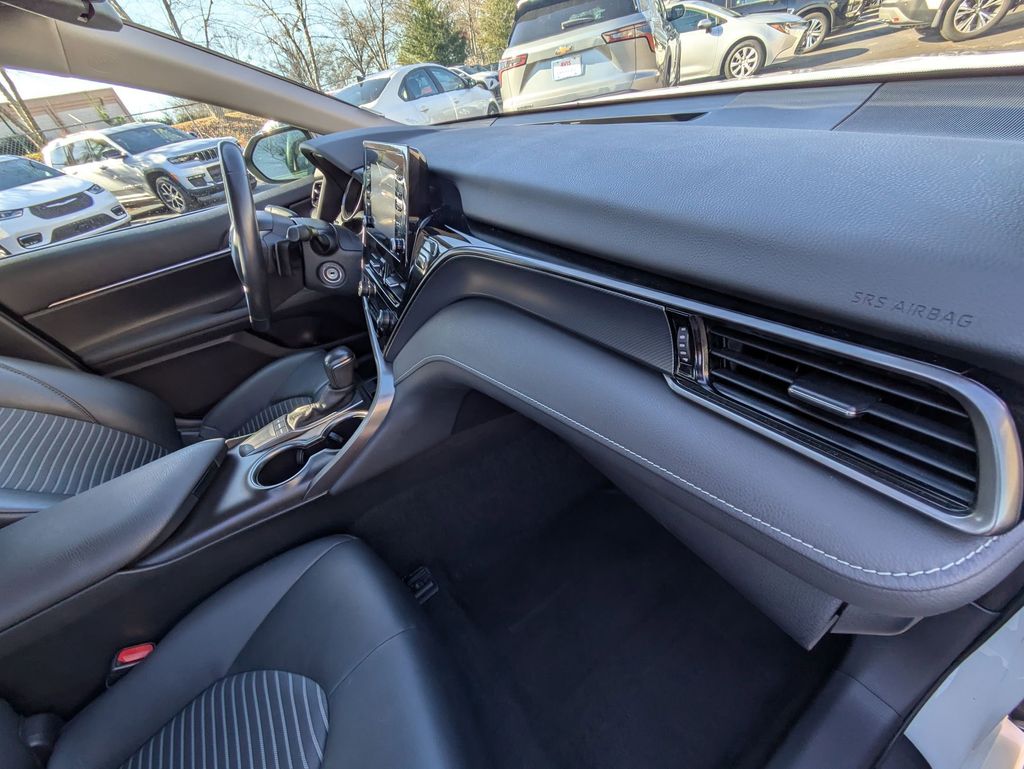 Thumbnail: 2024 Toyota Camry - 24