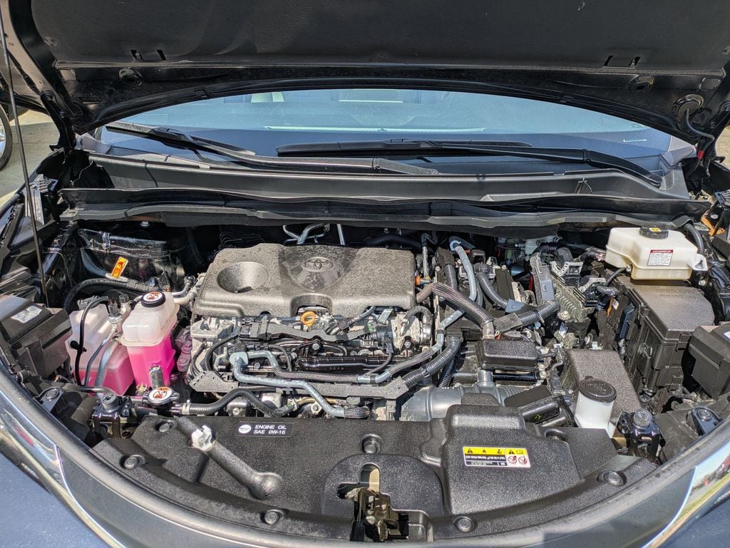 Thumbnail: 2025 Toyota Sienna - 31