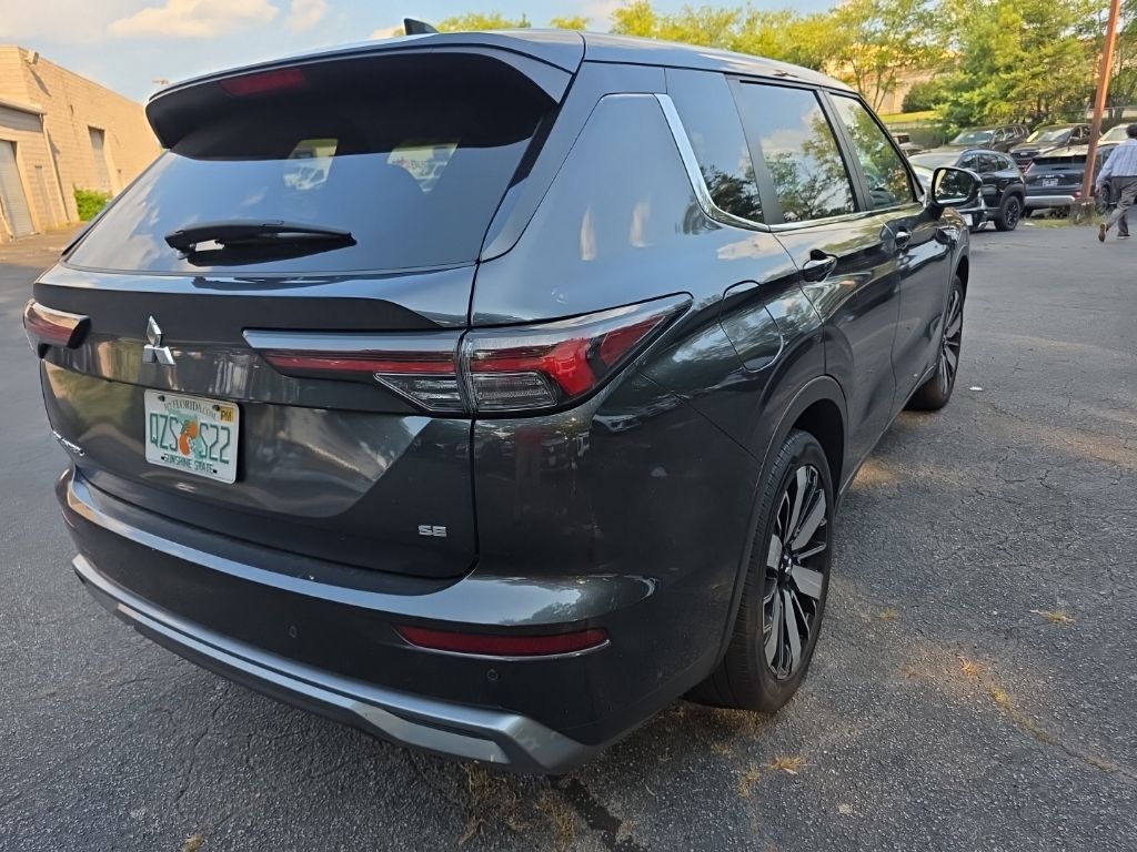 Thumbnail: 2025 Mitsubishi Outlander - 6