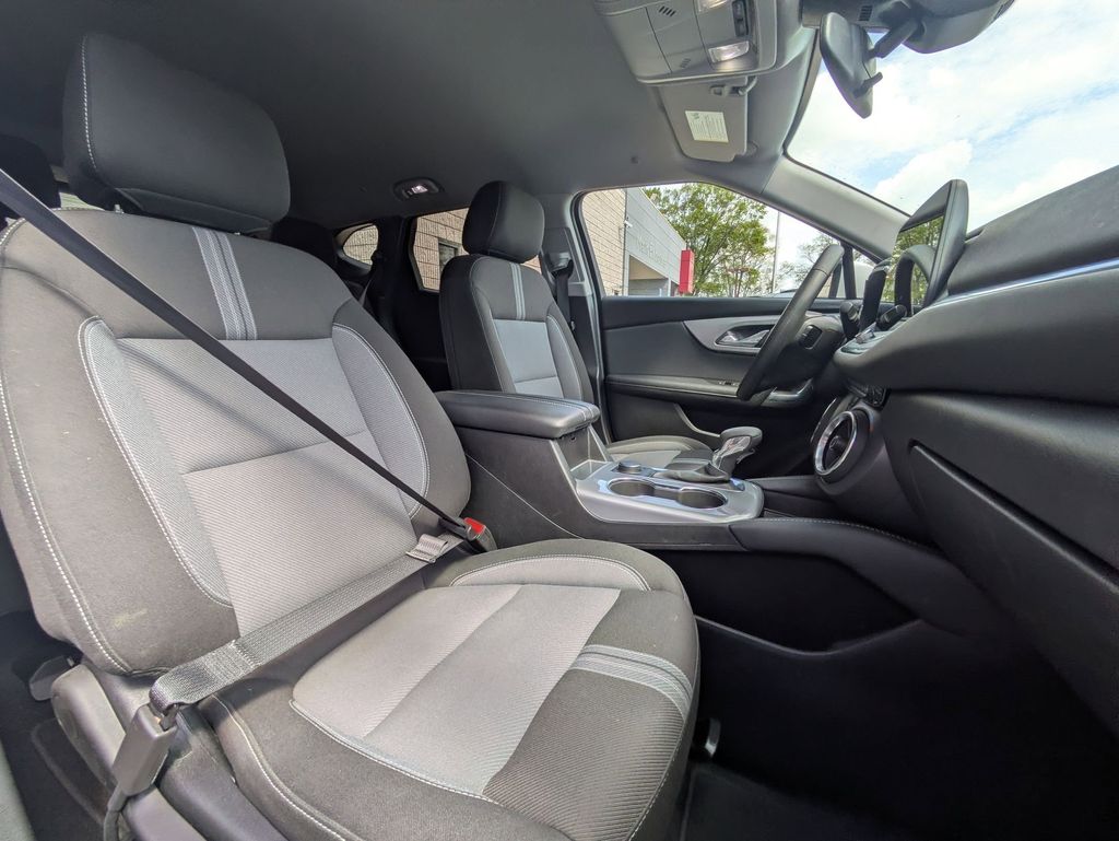 Thumbnail: 2025 Chevrolet Blazer - 29