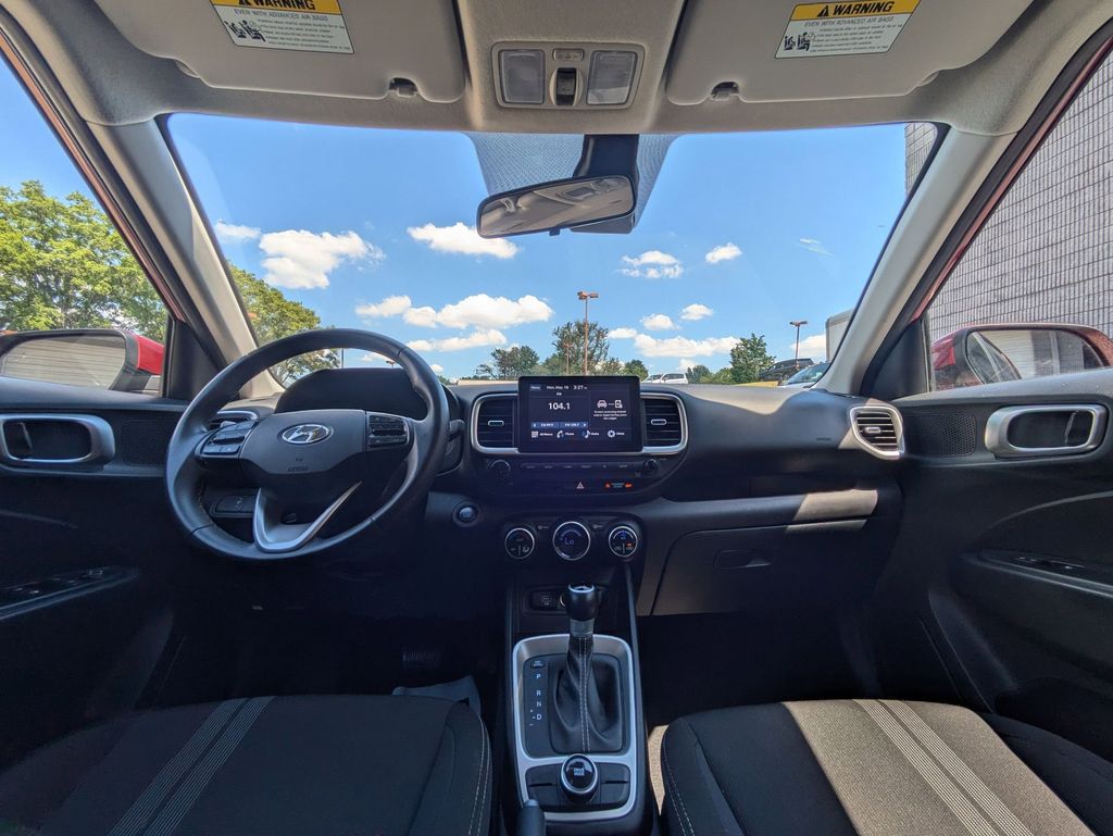 Thumbnail: 2025 Hyundai Venue - 23