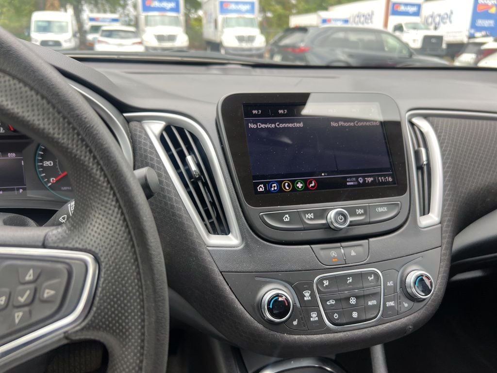 Thumbnail: 2024 Chevrolet Malibu - 5
