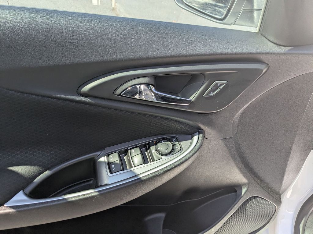 Thumbnail: 2024 Chevrolet Malibu - 13