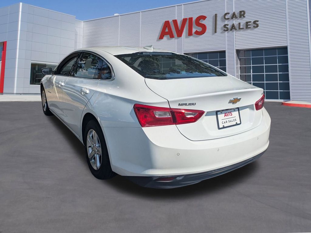 Thumbnail: 2024 Chevrolet Malibu - 9
