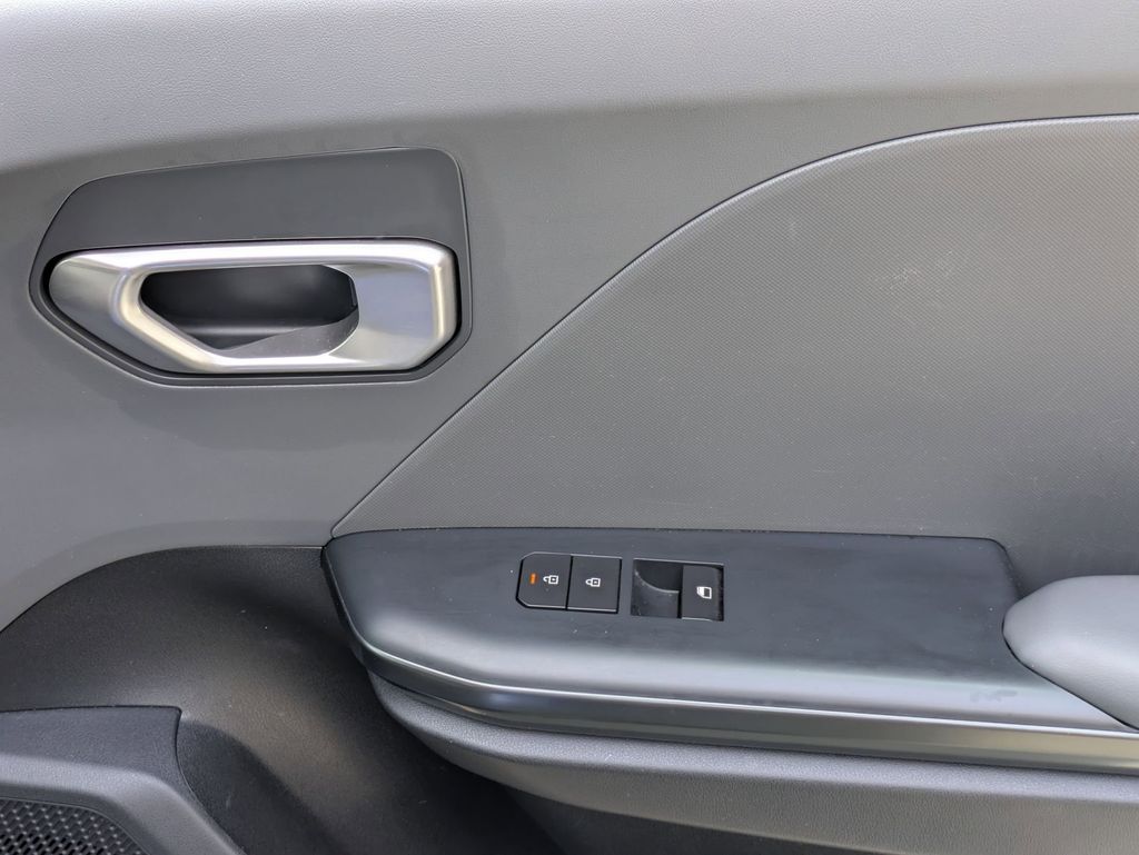 Thumbnail: 2025 Kia K4 - 32