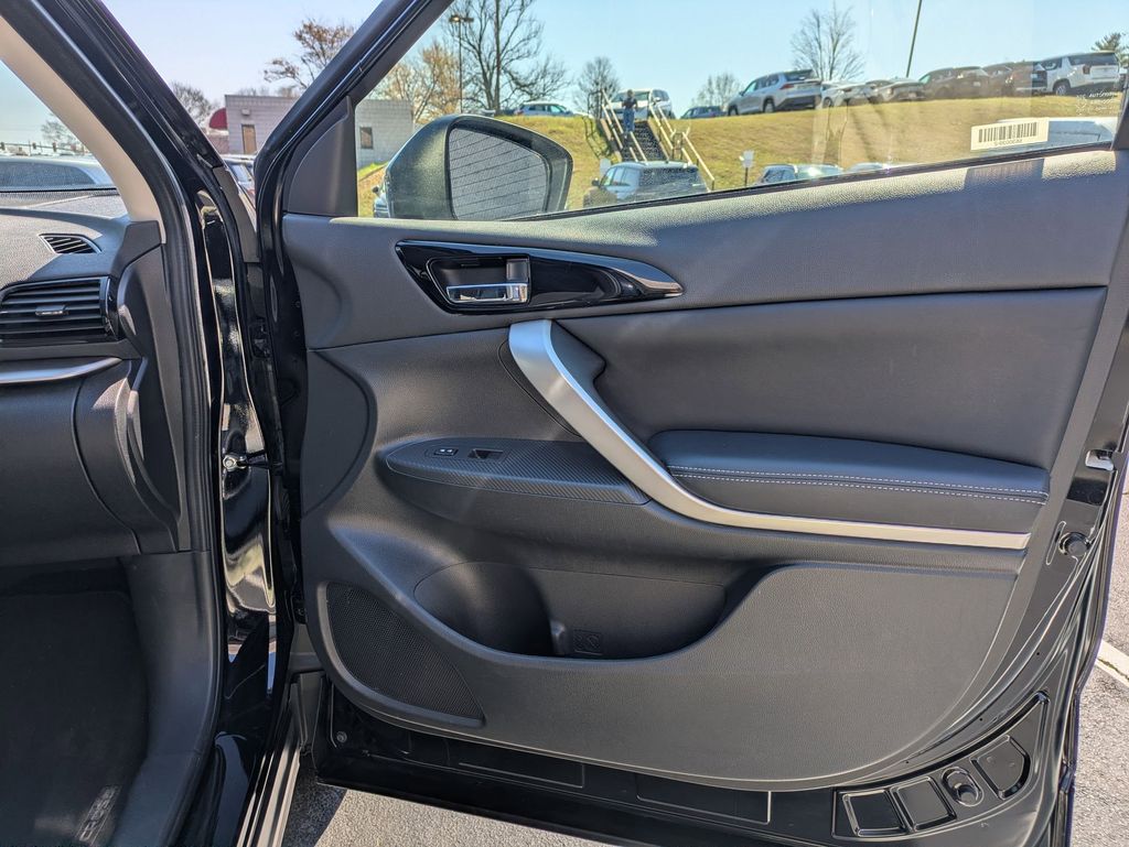 Thumbnail: 2025 Mitsubishi Eclipse Cross - 32