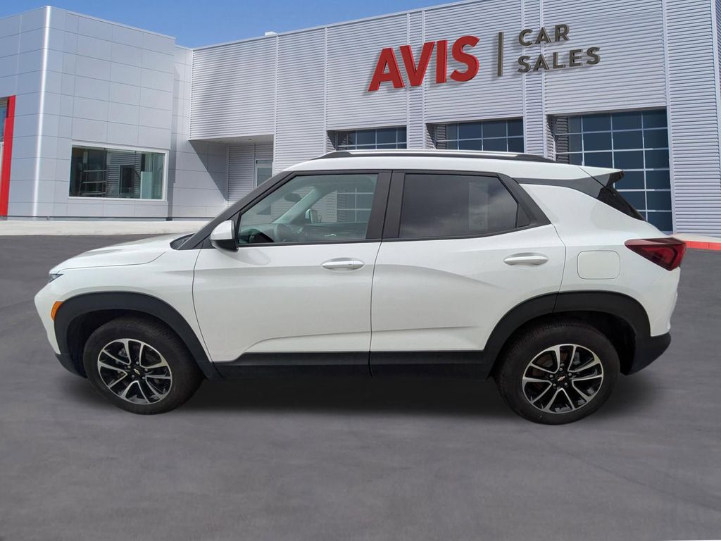 Thumbnail: 2025 Chevrolet TrailBlazer - 10