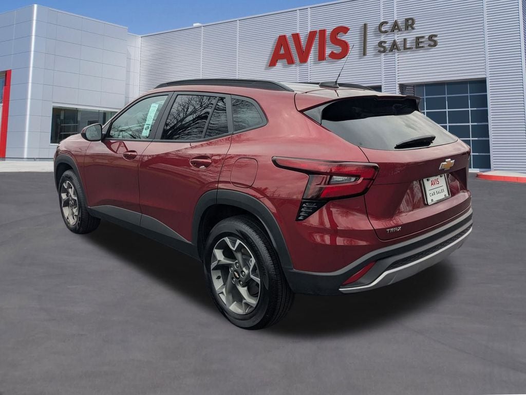 Thumbnail: 2025 Chevrolet Trax - 9
