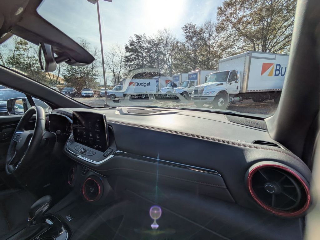 Thumbnail: 2025 Chevrolet Blazer - 33