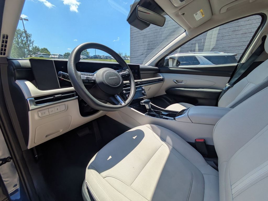 Thumbnail: 2025 Hyundai Tucson - 15